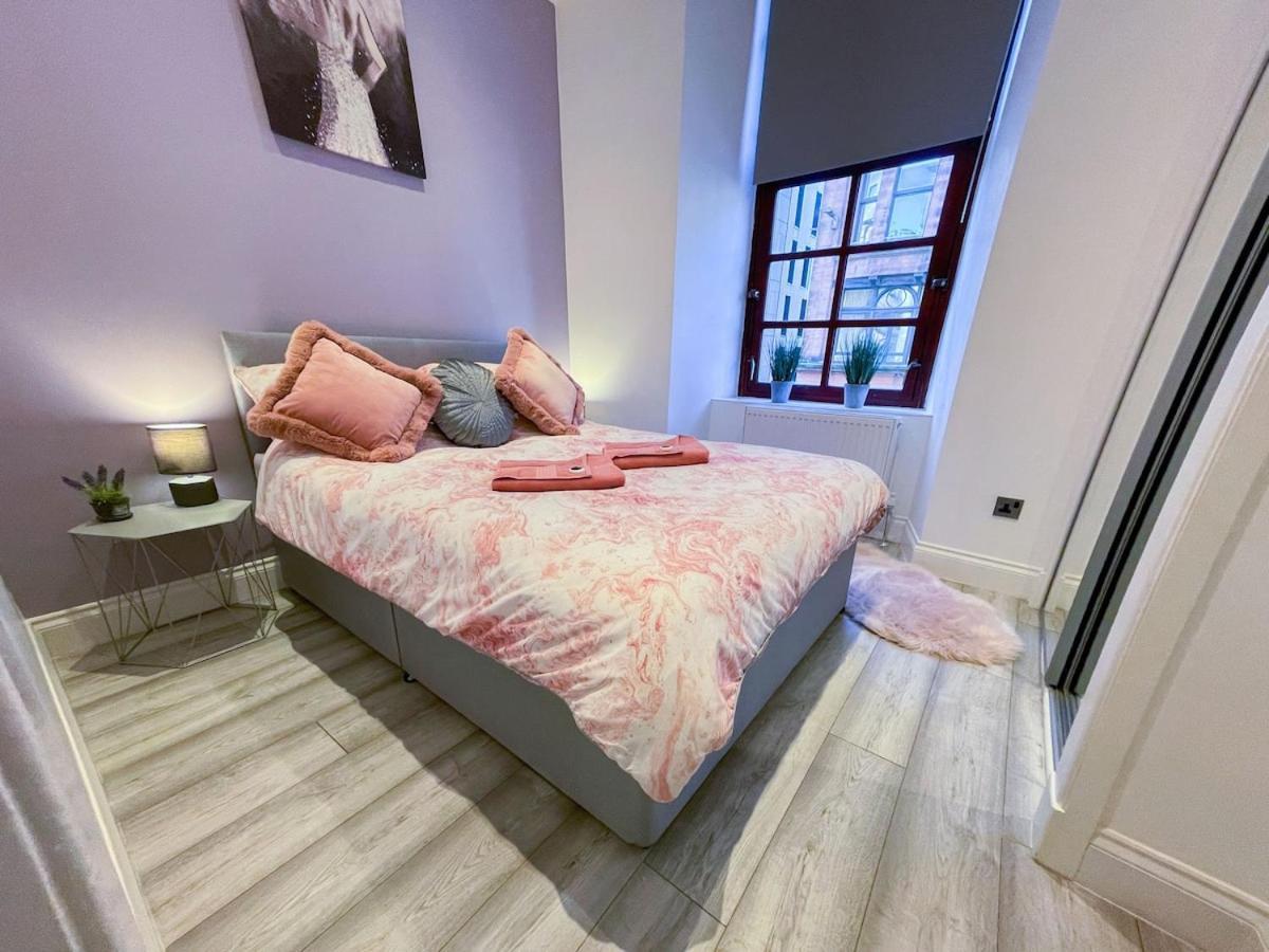 Recently Refurbished Two Bedroom Apartment, Central Location! Glasgow Exteriér fotografie